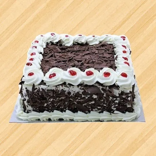 Order Delicious Black Forest Cake for Mom 