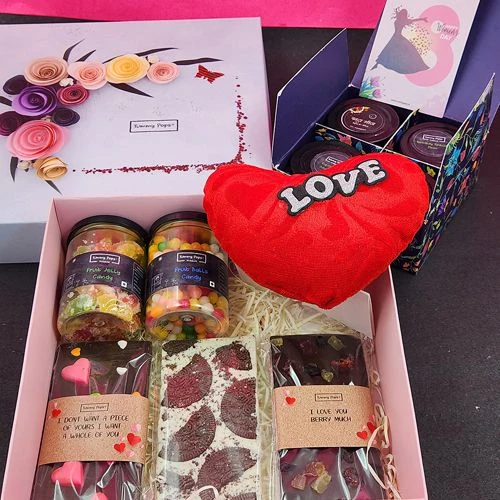 Tempting Chocolates with Assorted Treats N Gifts Box