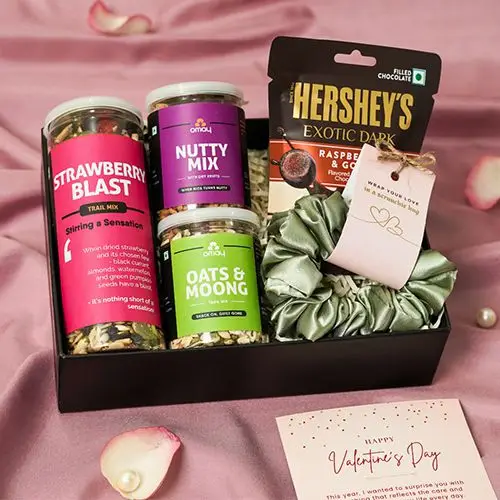 Gourmet Treats Indulgence Gift Box