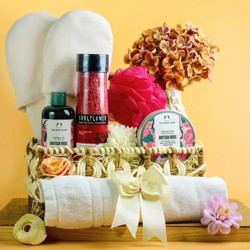 Pampering British Rose Spa Gift Set