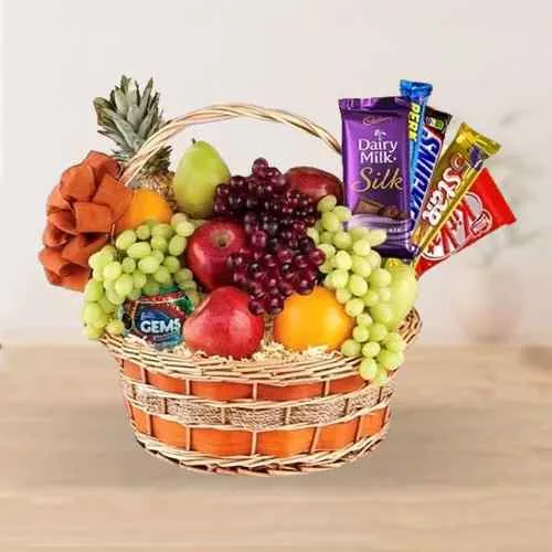 Fruit and Gourmet Basket in Baltimore, MD – The Flower Cart