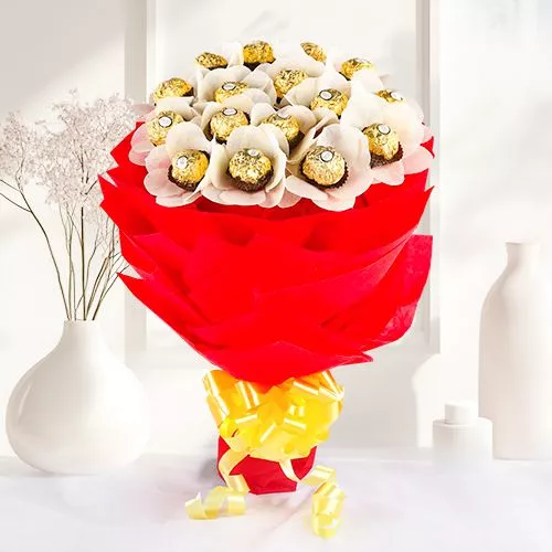 Elegant Ferrero Rocher Bouquet