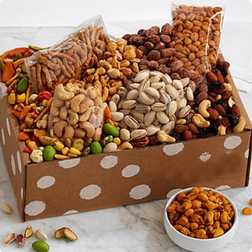 Send Amazing Gift Box of Dried Fruits n Gourmet