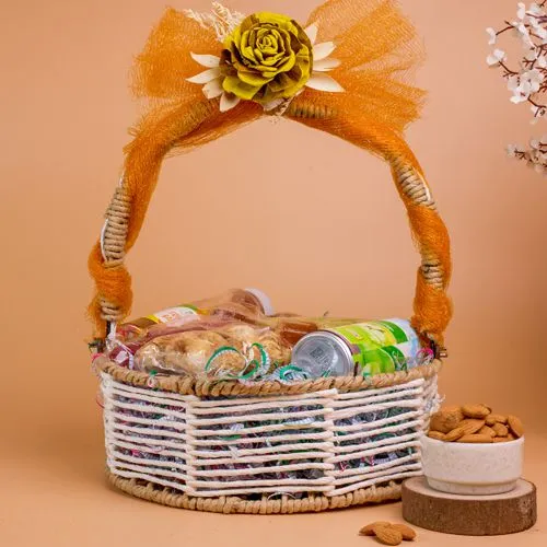 Exquisite Snacks Basket Hamper