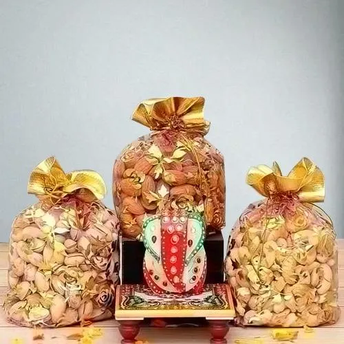 Buy Exclusive Marble Ganesha with Assorted Dry Fruits