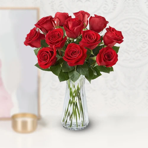 Shop for Red Roses Floral Bunch in a Vase