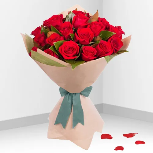 Sending Red Roses Bouquet in Tissue Wrap