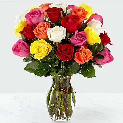 Order Special Mixed Roses in a Vase