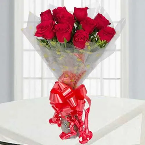 Sending Birthday Delight Red Rose Bouquet Online 