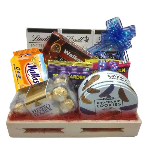 Amazing Snacks Treat Gift Tray