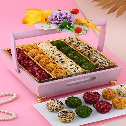 ANAND Assorted Sweets Gift Box With Greeting Card For Brother, Special  Indian Sweets Mithai Gift Box For Brothers, Kaju Katli, Coconut Burfi,  Baklava, Soan Papdi, Aam Papad, Gift Hamper For Brother on